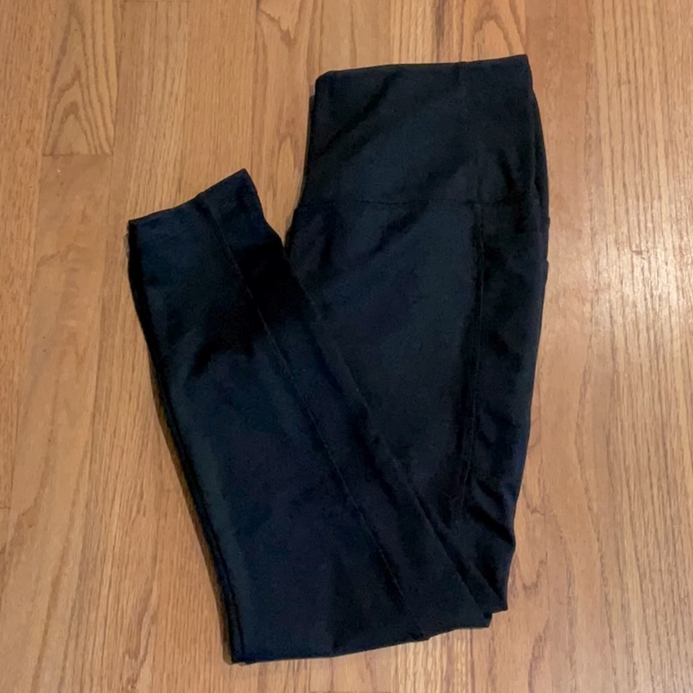 Danskin - PANTS High Rise 7/8 Legging - Inseam 25”- Size L - Women’s Black